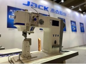 開幕即爆棚,全球頂尖制衣制鞋技術企業亮相,人工智能開創產業新格局
