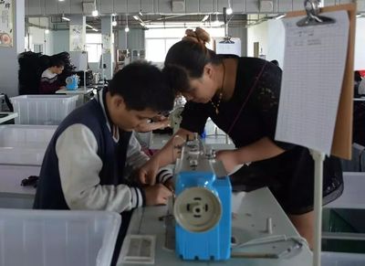 大龍箱包產業園又一家企業投產_財經_網